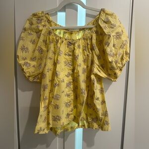 Doen blouse size medium. No flaws.